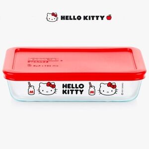 𝅺Pyrex Hello Kitty Red Glass Storage Container w Lid